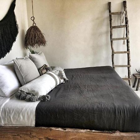 Una Vida Tulum Bilik gambar